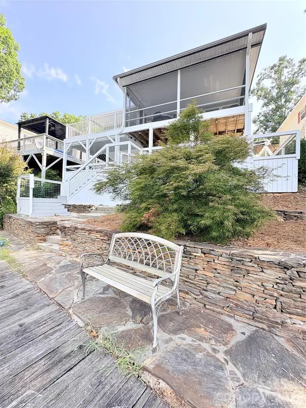 113 Clubhouse Drive Extension, New London, NC 28127
