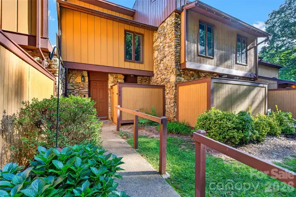 132 Colony Drive, Arden, NC 28704