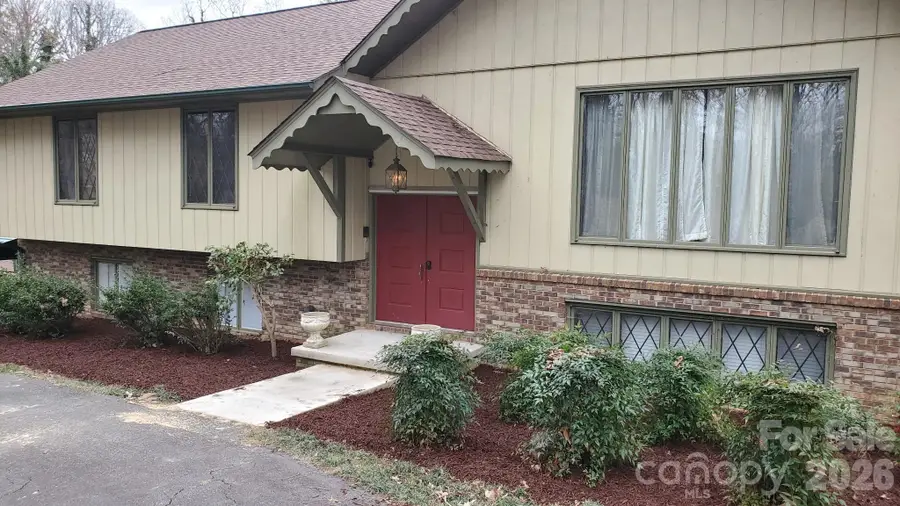 200 Woodland Circle, Rutherfordton, NC 28139 - #2