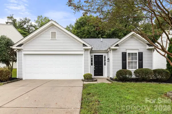 1940 Waters Trail Drive, Charlotte, NC 28216