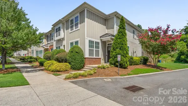3134 Bending Birch Place, Charlotte, NC 28206