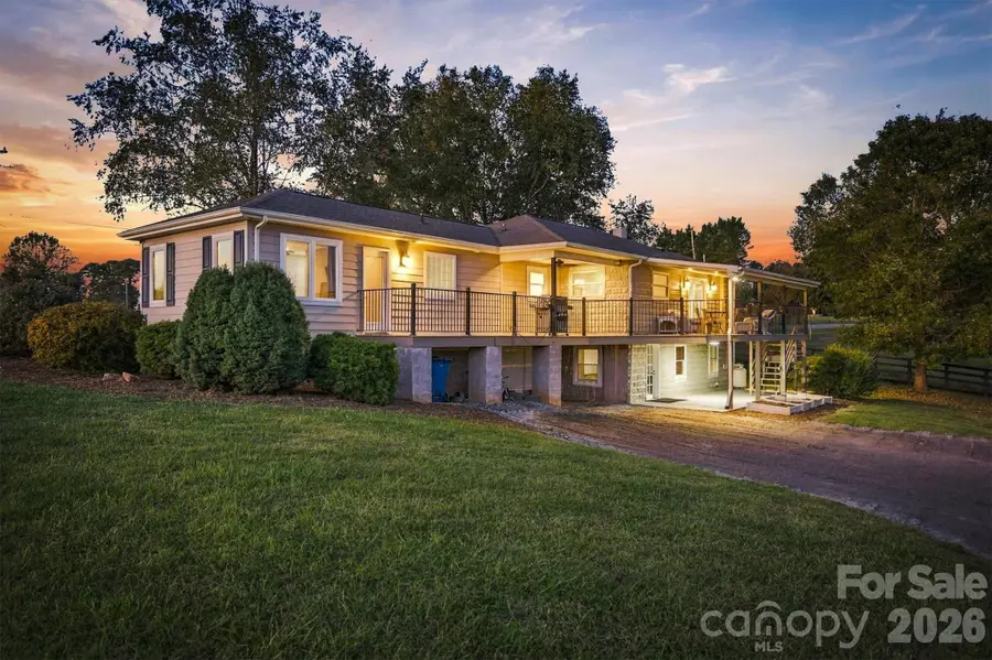 4820 16th Street Drive Ne, Hickory, NC 28601 - #2