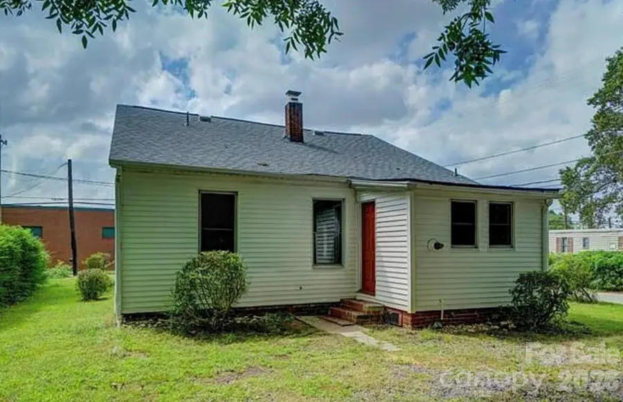 431 W Statesville Avenue, Mooresville, NC 28115 - #2