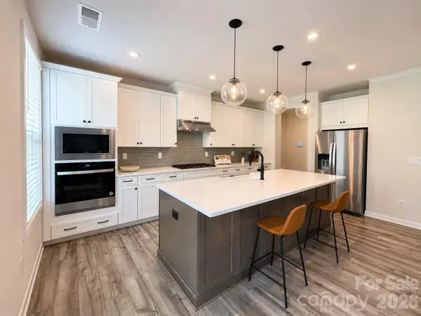 5132 Glenwalk Drive, Charlotte, NC 28269