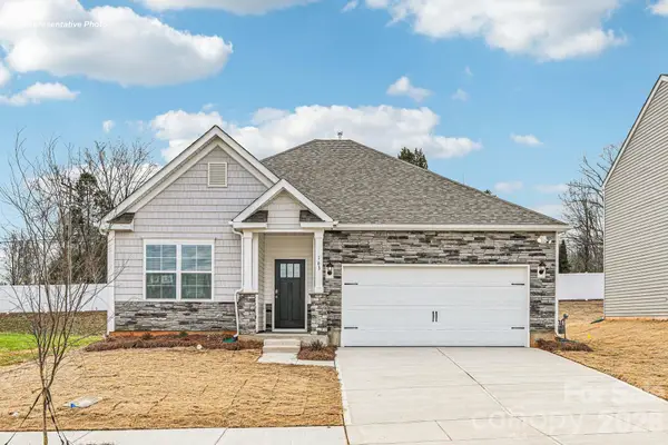 1098 Streamwood Avenue, Newton, NC 28658
