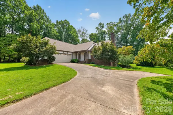 2923 Dogwood Drive, Claremont, NC 28610