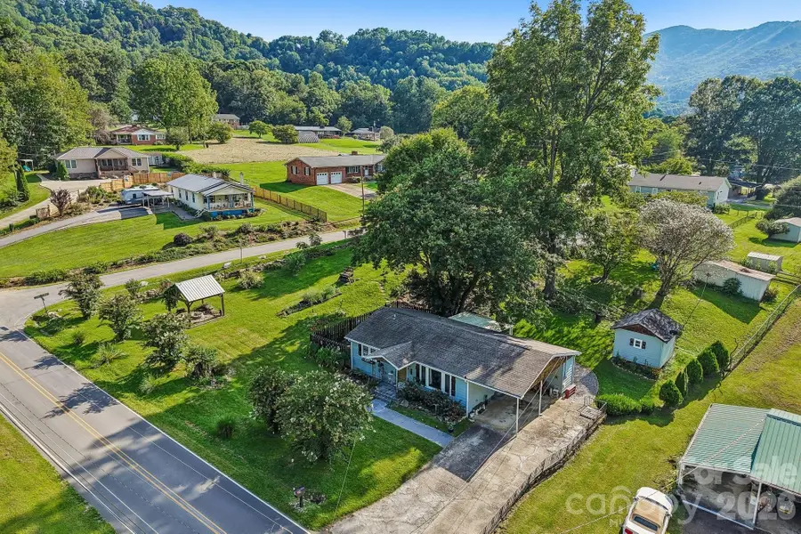550 Lickstone Road, Waynesville, NC 28786 - #3