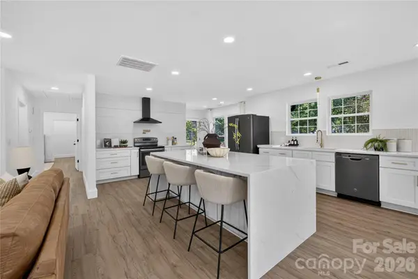 153 Woodlynn Drive, Charlotte, NC 28214
