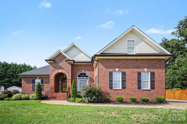 2013 Buckthorn Court, Gastonia, NC 28056