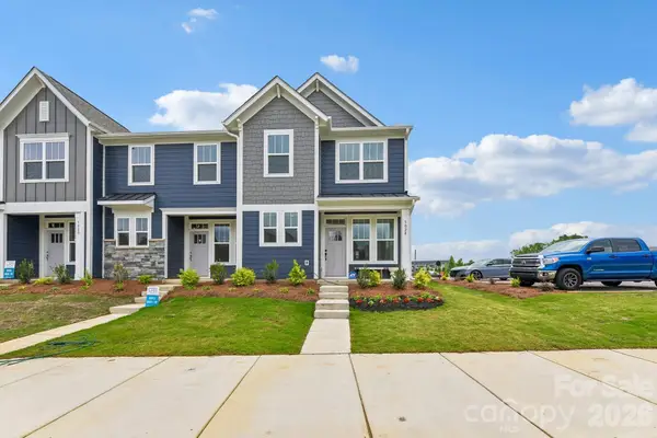 9028 Gulledge Court, Charlotte, NC 28262