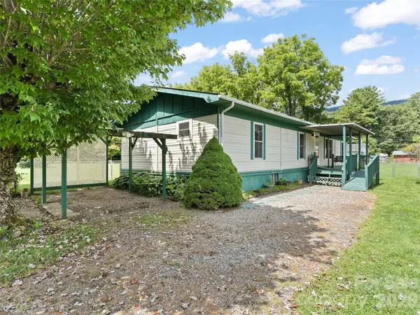 1254 Sulphur Springs Road, Waynesville, NC 28786