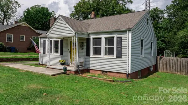45 26th Avenue Ne, Hickory, NC 28601