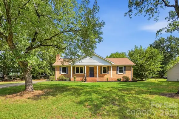 12011 Merriweather Drive, Charlotte, NC 28273