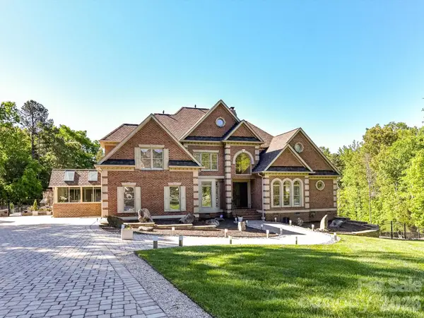 2723 Providence Pine Lane, Charlotte, NC 28270