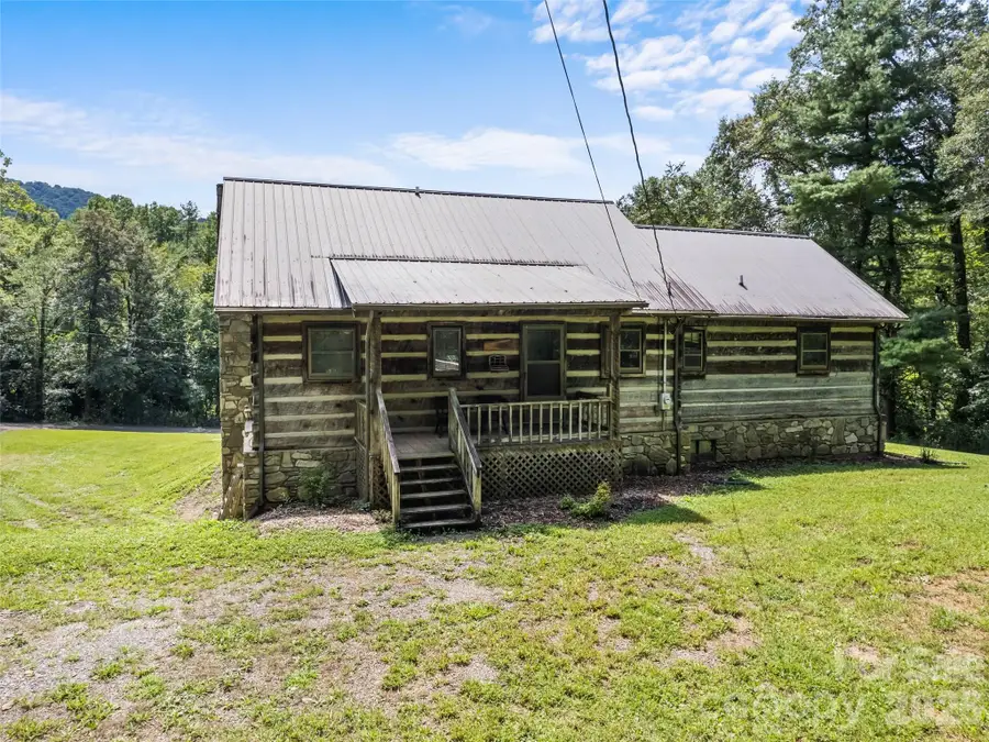 831 Qualla Road, Waynesville, NC 28785 - #3