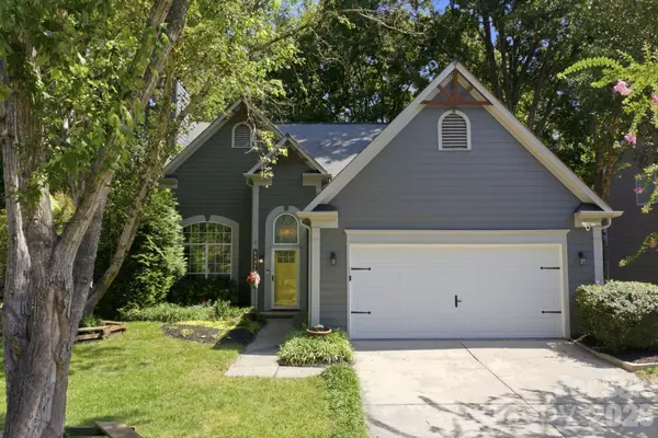 8927 Raven Park Drive, Charlotte, NC 28216