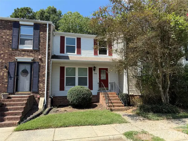 9762 Old Gate Drive, Matthews, NC 28105