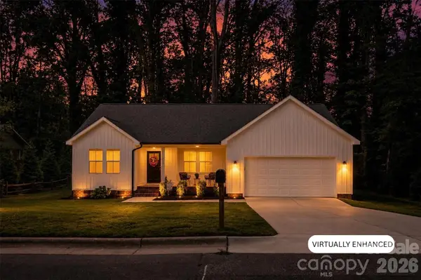 918 Brookwood Court, Statesville, NC 28677