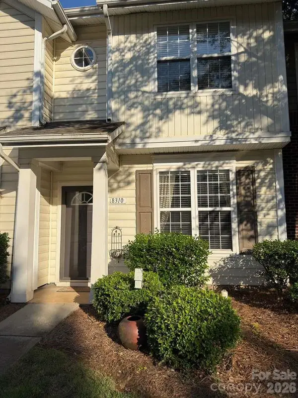 8310 Chaceview Court, Charlotte, NC 28269