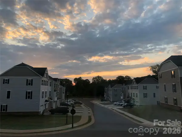 2586 Grantham Place Drive, Fort Mill, SC 29715