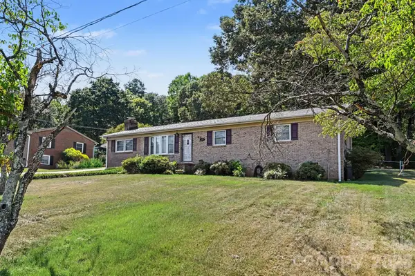 141 Howie Street, Mount Holly, NC 28120