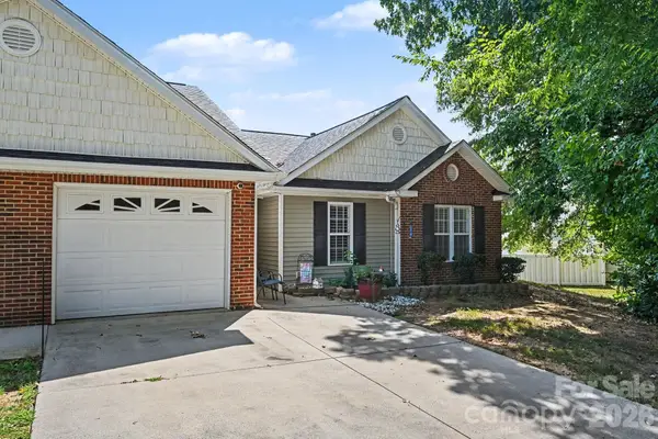 219 Edinburgh Court, Mount Holly, NC 28120