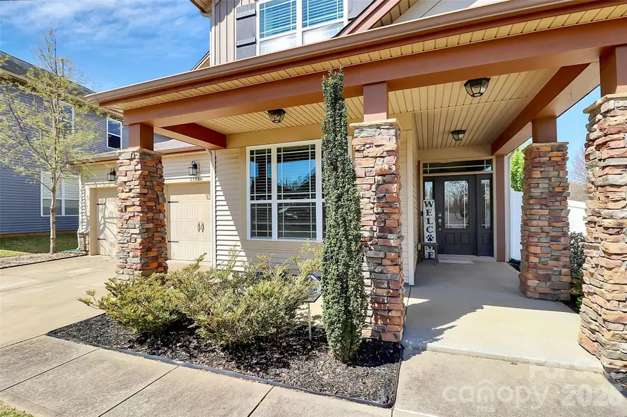 5519 Hubbard Point Drive, Charlotte, NC 28269 - #2