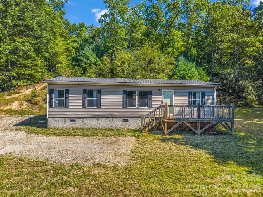 557 Sutton Mountain Ridge, Pisgah Forest, NC 28768 - #2
