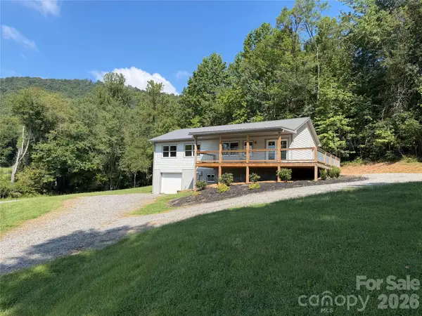 1124 Mcdonald Road, Hayesville, NC 28904