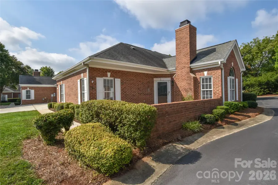 8332 Highland Glen Drive, Charlotte, NC 28269 - #2