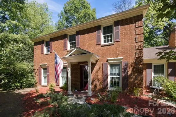 6134 Hickory Forest Drive, Charlotte, NC 28277