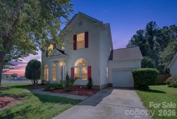 12548 Panthersville Drive, Charlotte, NC 28269