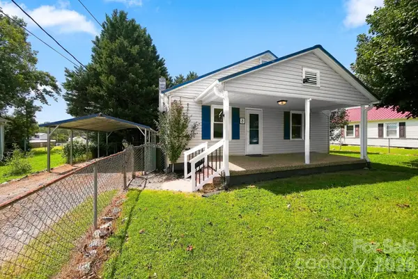 8 Crescent Street, Granite Falls, NC 28630
