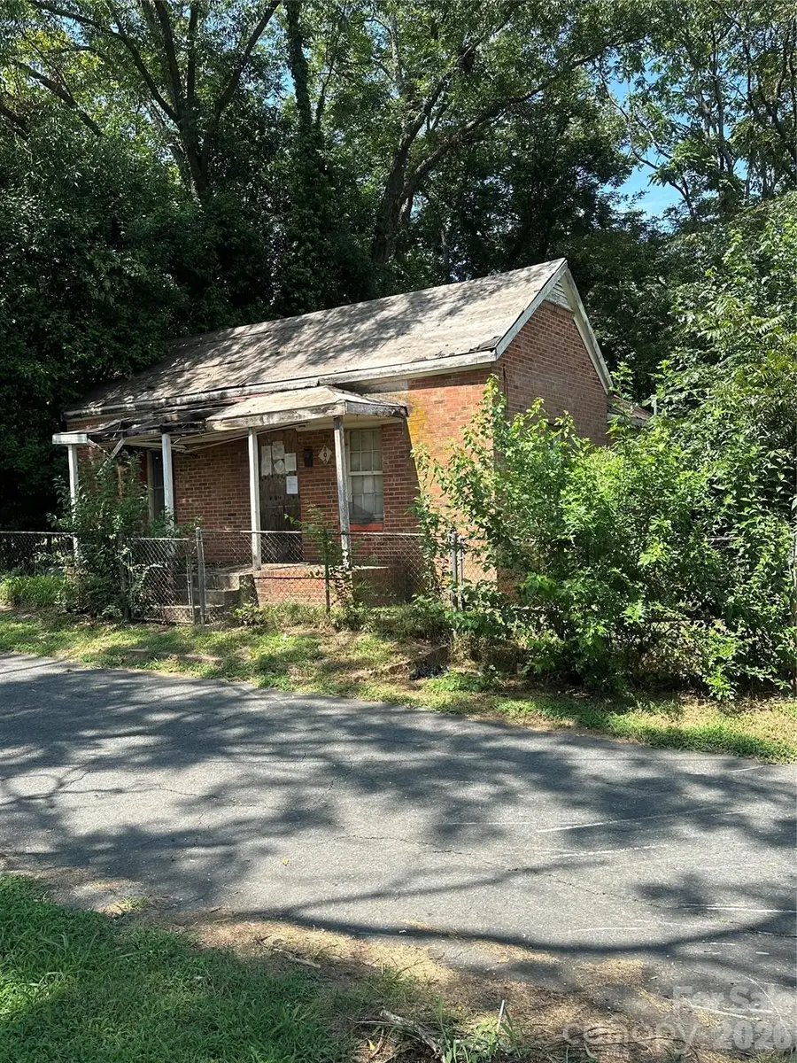 806 Gordon Street, Monroe, NC 28112 - #2