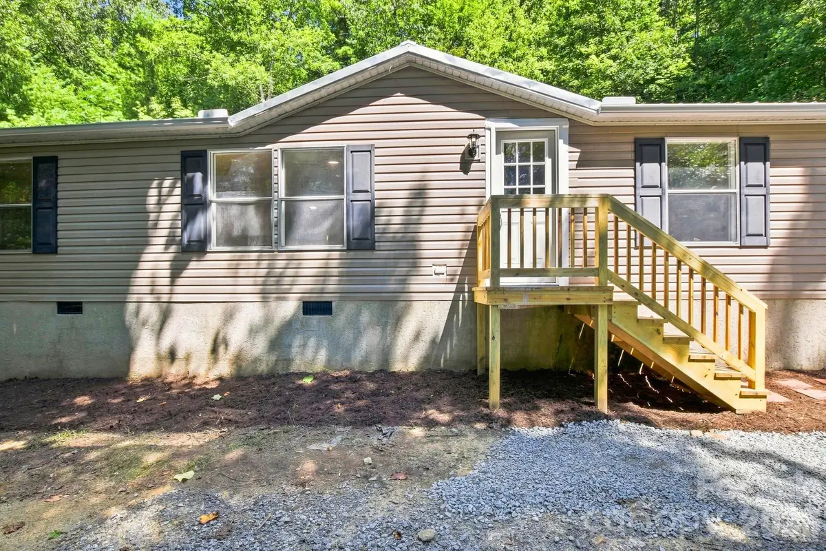 190 Pinewood Knoll Drive, Hendersonville, NC 28739 - #1