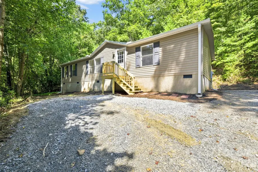 190 Pinewood Knoll Drive, Hendersonville, NC 28739 - #2