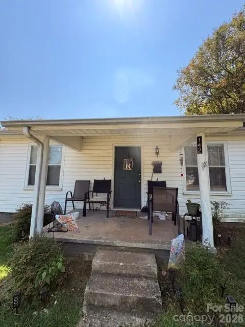 142 E Catawba Avenue, Mount Holly, NC 28120 - #2