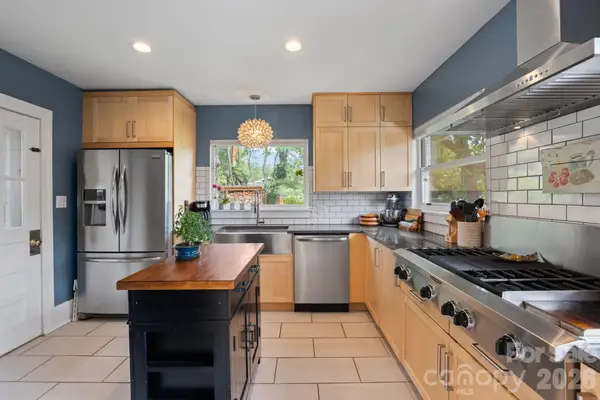 348 Beaucatcher Road, Asheville, NC 28805