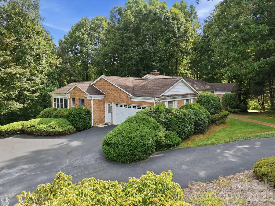12 Legendary Road, Hendersonville, NC 28739 - #2