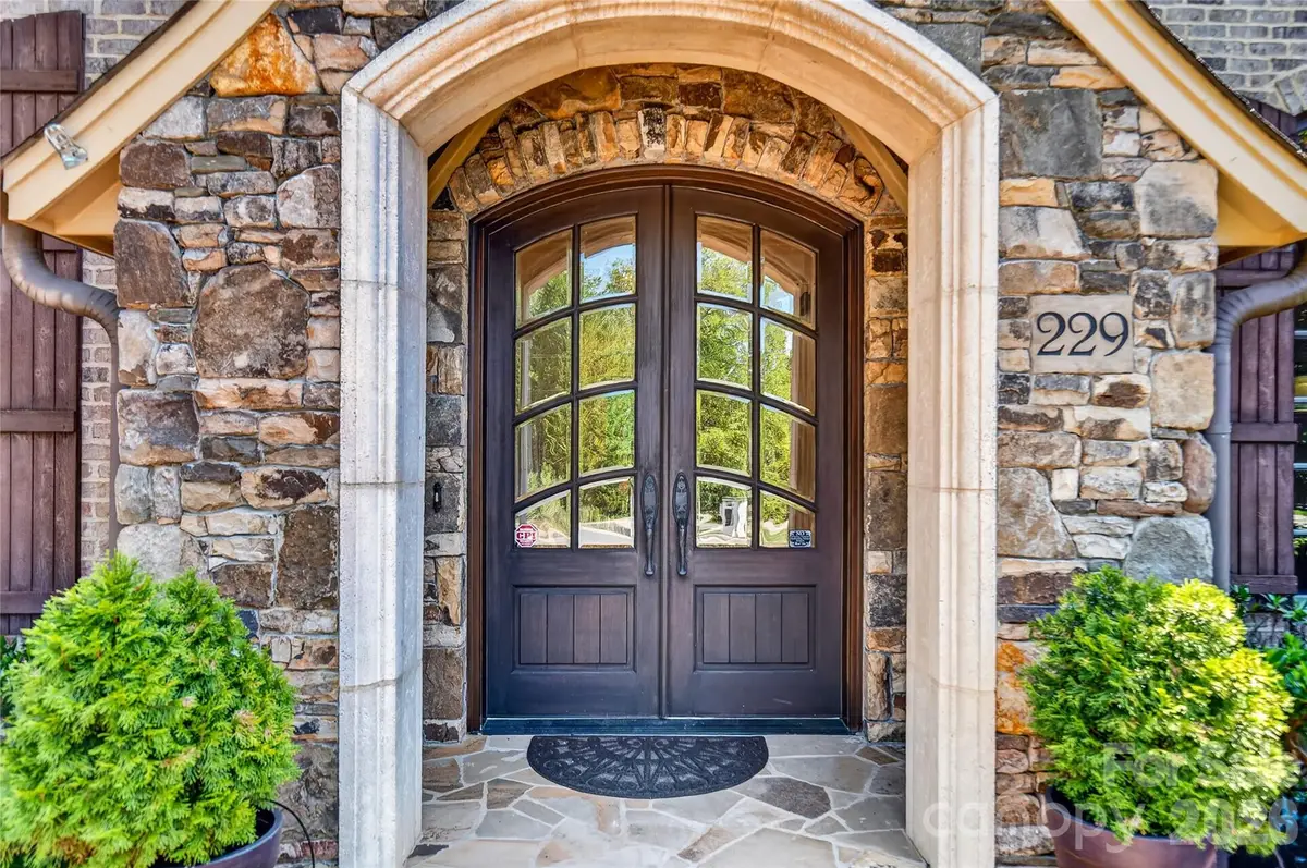 229 Wrenwood Lane, Charlotte, NC 28211 - #1