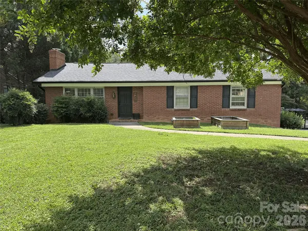948 Heather Lane, Charlotte, NC 28209