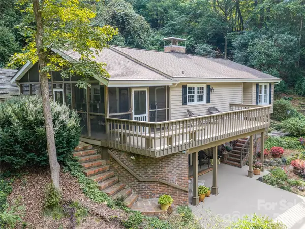 113 Riverside Estate Road, Brevard, NC 28712