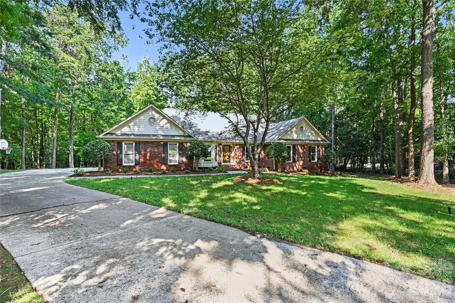14905 Wyndham Oaks Drive, Charlotte, NC 28277 - #2