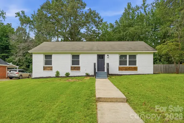 5233 Delivau Drive, Charlotte, NC 28215