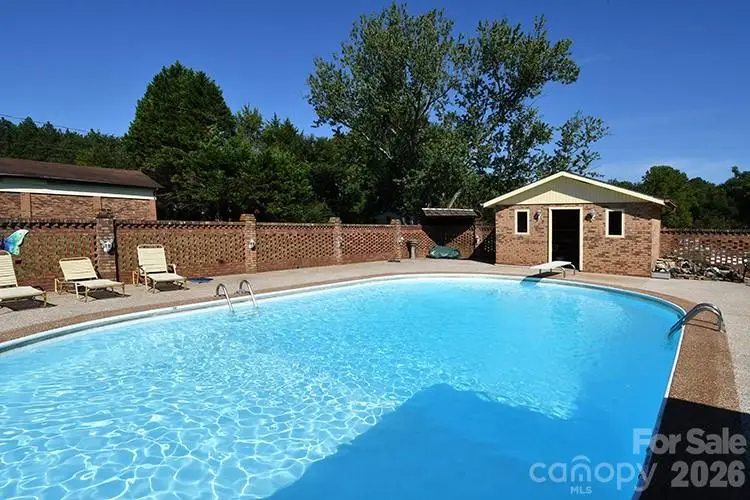 2525 Teague Street, Lincolnton, NC 28092 - #2