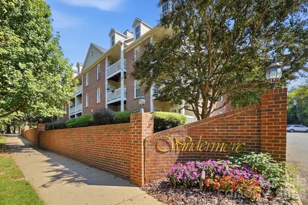 301 Queens Road #207, Charlotte, NC 28204