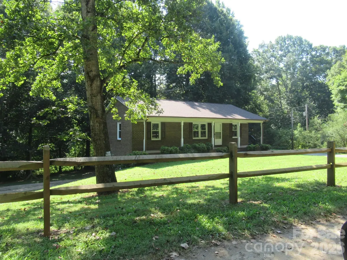 1809 S Industrial Park Road, Lincolnton, NC 28092 - #1