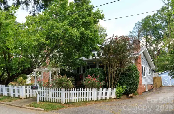 54 Belmont Avenue, Asheville, NC 28806