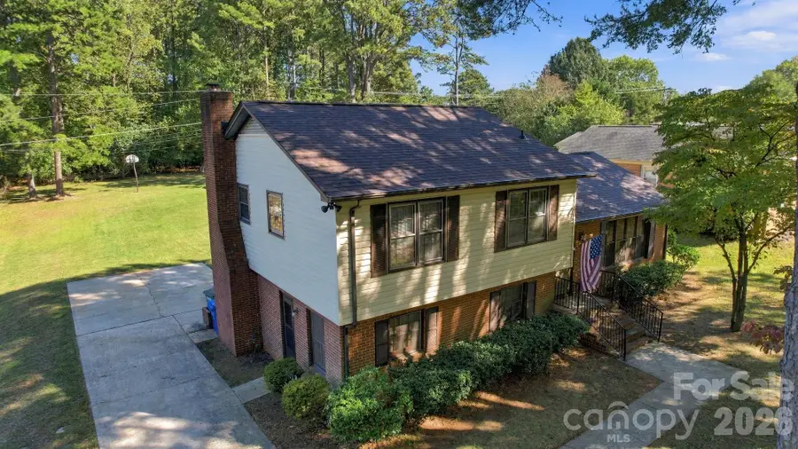 13519 Four Oaks Lane, Matthews, NC 28105 - #2