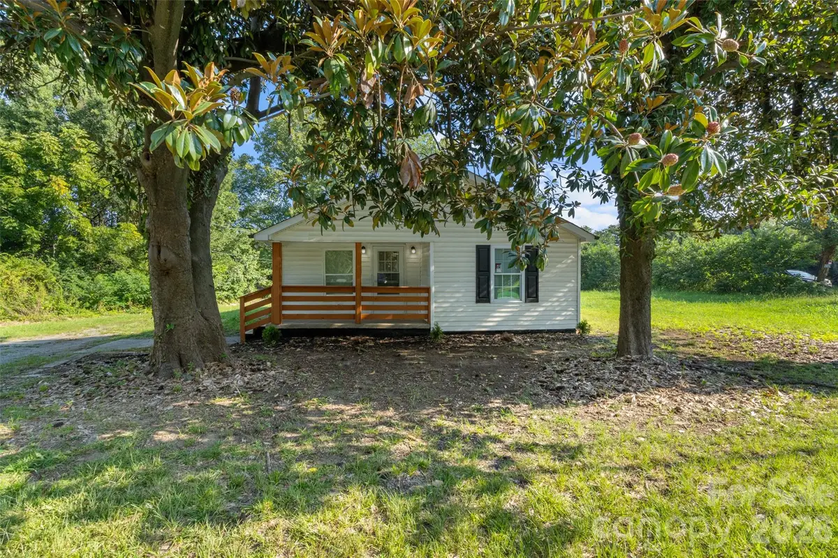6124 Old Mt Holly Road, Charlotte, NC 28208 - #1
